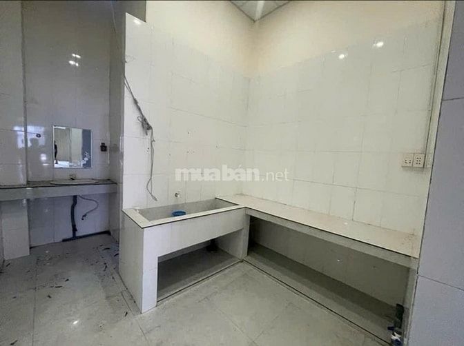 Cần bán gấp căn nhà 200m2 ở Tân Thông Hội - Củ Chi giá 750 triệu.