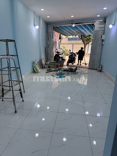 Nhà mặt tiền bán chính chủ, đối diện trường THPT Tân Bình, đường 20m