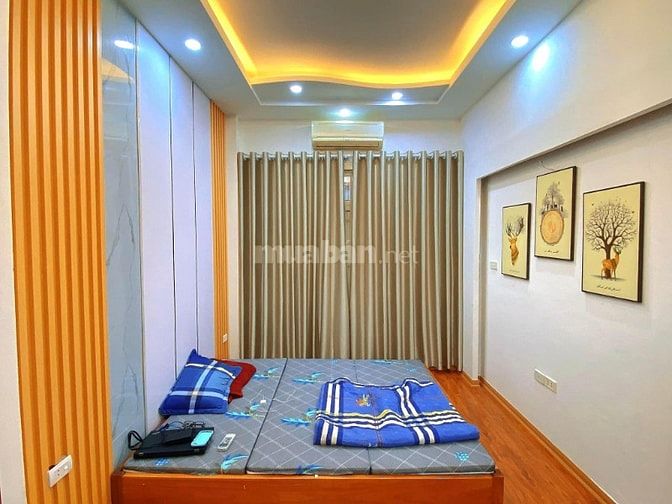 Bán nhà Phố Kim Mã, nhà quá đẹp, 36m2, 5 tầng, 3 ngủ ngõ nông giá 6 tỷ