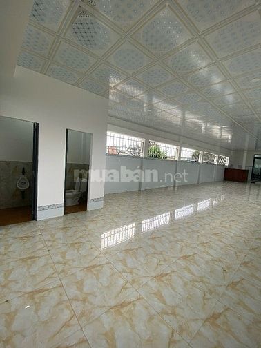 CHO THUÊ NHÀ CÓ MẶT BẰNG KINH DOANH ĐƯỜNG LẠC LONG QUÂN PHAN THIẾT