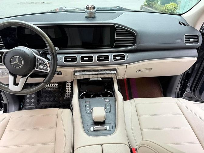 Bán Mercedes GLS450 4 Matic sản xuất 2022, 1 chủ, xe mới 99%.