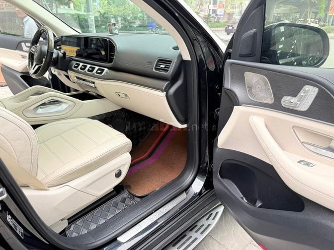 Bán Mercedes GLS450 4 Matic sản xuất 2022, 1 chủ, xe mới 99%.