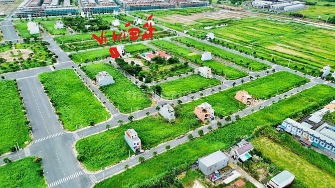 Đất nền dự án Saigon Village, view công viên thể thao, diện tích 120m2