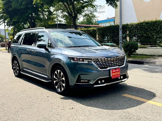 Kia Carnival 2021 2.2D Signature siêu mới