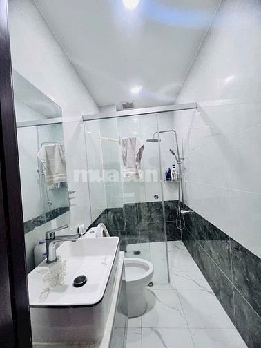 HẺM 8M - NGAY LUỸ BÁN BÍCH TÂN PHÚ - DT 4.1m x 21m - VUÔNG VỨC