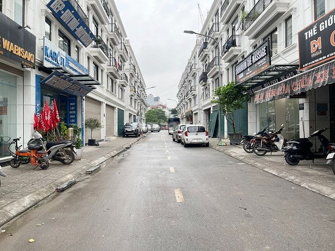 Shophouse Sông Hồng 84m2, nhà thô 5 tầng, đường 12m, ngay sau lưng mặt