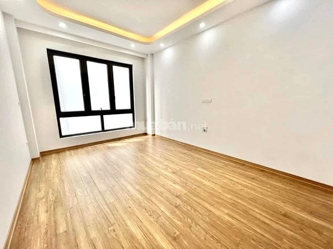 Tôn Đức Thắng_Phân Lô Mới_34m2*5 Tầng_20m Ra Ô Tô_Ngõ Thông 