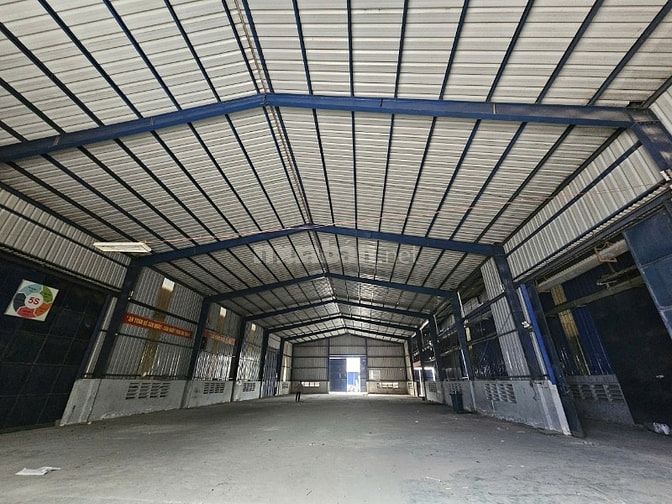 Cho thuê kho xưởng Lê Đình Cẩn,Bình Tân,diện tích: 900m2,giá : 90tr/TH