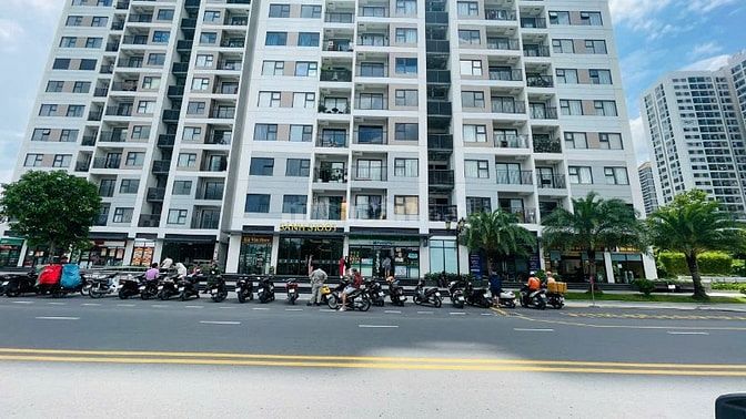 Cho thuê 3 shophouse liền kề kinh doanh siêu thị Vinhomes Grand Park