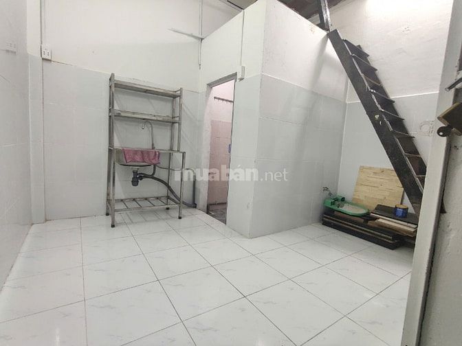 Cho thuê phòng đường 45, phường Tân Quy, Quận 7, DTSD 20m2, phòng đẹp