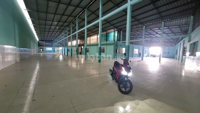 Cho thuê kho xưởng Đức Hòa, Long An, diện tích: 1.200m2, giá : 69tr/TH