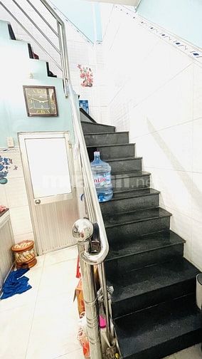 Bán nhà sát mặt tiền đường Tùng Thiện Vương Quận 8,26m2,2 tầng,2PN.