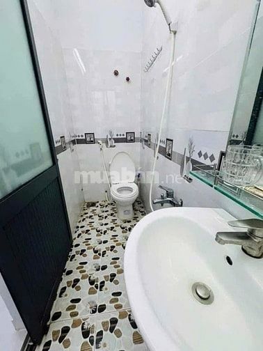 ĐỊNH CƯ MỸ BÁN NHÀ 1T1L Đ.BÔNG SAO Q8/980TR 60M2 PHÁP LÝ ĐẢM BẢO