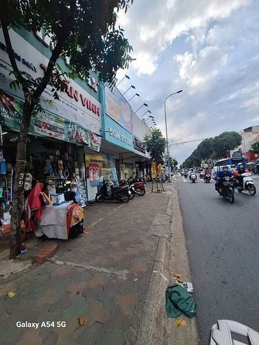 Cho thuê MT Quang Trung, P.8, 32m2. Giá: 10tr.  