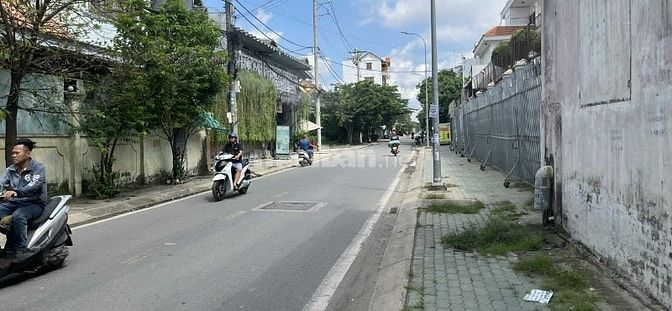 BÁN NHÀ DT: 157M2, 3 TẦNG 4 PN ĐẸP KHU PHÂN LÔ ĐƯỜNG 10M VỈA HÈ - 50M 