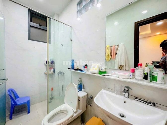 Cần bán căn Nguyên Hồng 48m2 hẻm 6m sổ hồng riêng giá 2tỷ290