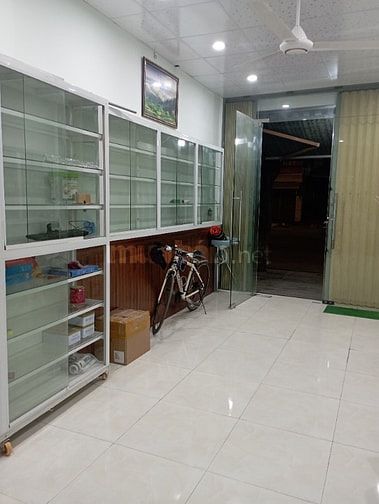 Bán nhà mặt tiền Trần Hưng Đạo dt 45m2 ngang 3,8m giá 5 tỷ