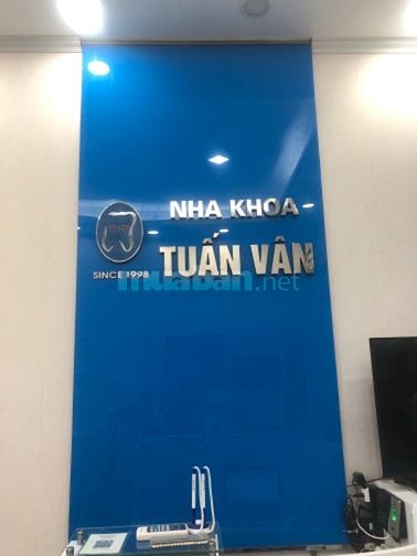 Tuyển y tá cho phòng khám răng hàm mặt