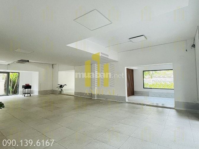 Biệt Thự Thảo Điền 750m2 Hồ Bơi Sân Vườn Giá 4000 USD