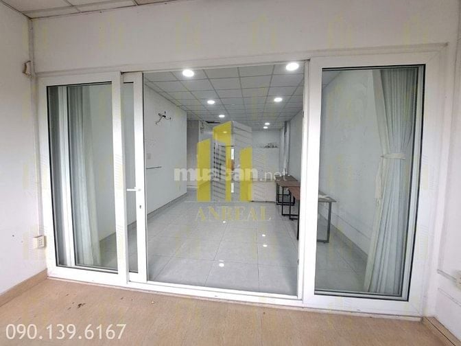 Nhà Mặt Tiền Trương Văn Bang 8x20m 3 Lầu Trống Suốt