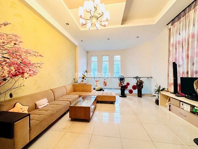 15 tỷ Sở Hữu Căn Nhà Y Hình, 6x21m, hẻm xe hơi quay đầu, 5 tầng