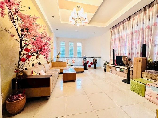 15 tỷ Sở Hữu Căn Nhà Y Hình, 6x21m, hẻm xe hơi quay đầu, 5 tầng