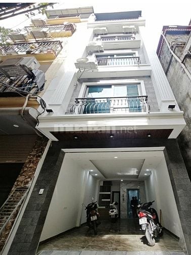 NHANH! PHỐ HÀO NAM, NHÀ MỚI TINH 5 TẦNG, 40M2 THANG MÁY, MẶT NGÕ Ô TÔ