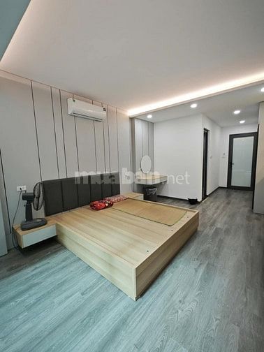 NHANH! PHỐ HÀO NAM, NHÀ MỚI TINH 5 TẦNG, 40M2 THANG MÁY, MẶT NGÕ Ô TÔ