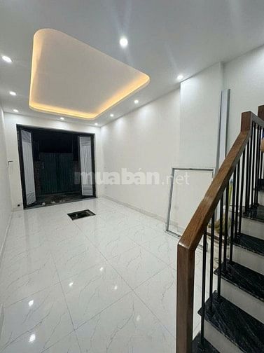 Chính chủ bán 34,5m2 nhà 5 tầng Phố Ô Cách, Long Biên. Gần trường, gần