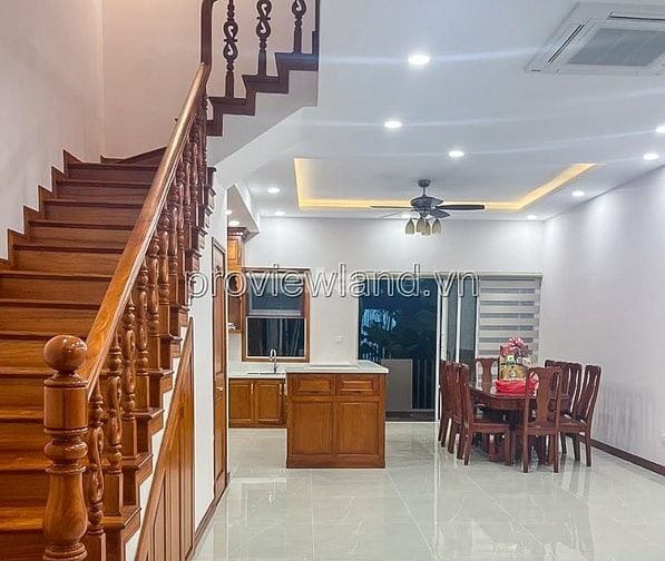 Cho thuê căn biệt thự Palm Residence 3PN 3 tầng nội thất cơ bản