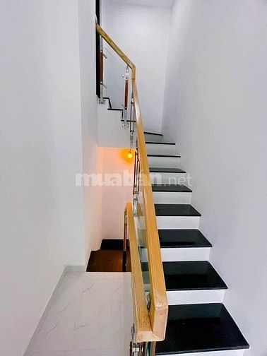 Nhà mới 1 lầu, 2 PN, 35m2, Giá 1 tỷ 6 thương lượng, Tên Lửa, Bình Tân