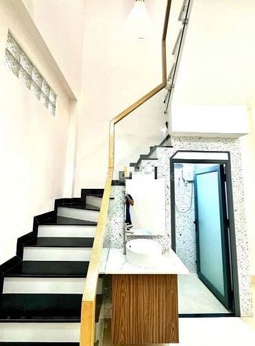 Cho thuê nhà hẻm 3m Ngô Gia Tự P.4 Quận 10 giá 15 triệu – 36m2