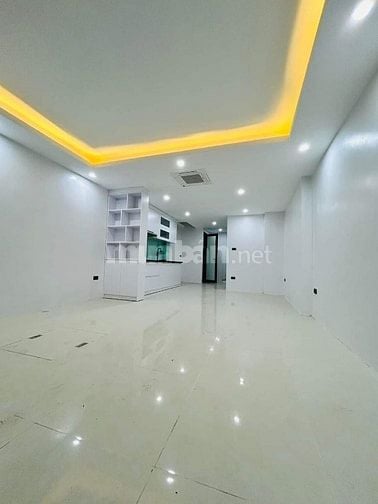 CỰC HIẾM! NHÀ MỚI  TRUNG KÍNH CẦU GIẤY 50M2*6T NHỈNH 10 TỶ,NGÕ Ô TÔ KD