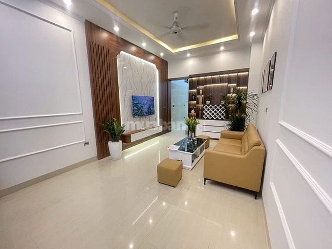  NHÀ HOÀNG MAI - LÔ GỐC - GARA ÔTÔ - DT 40M, MT 3,8M, GIÁ 8,95 TỶ