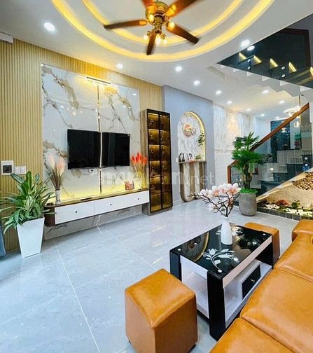 Nhà SIÊU ĐẸP 4 tầng 40m2 Quận 5.Cách ĐH Sài Gòn 100m sổ riêng.