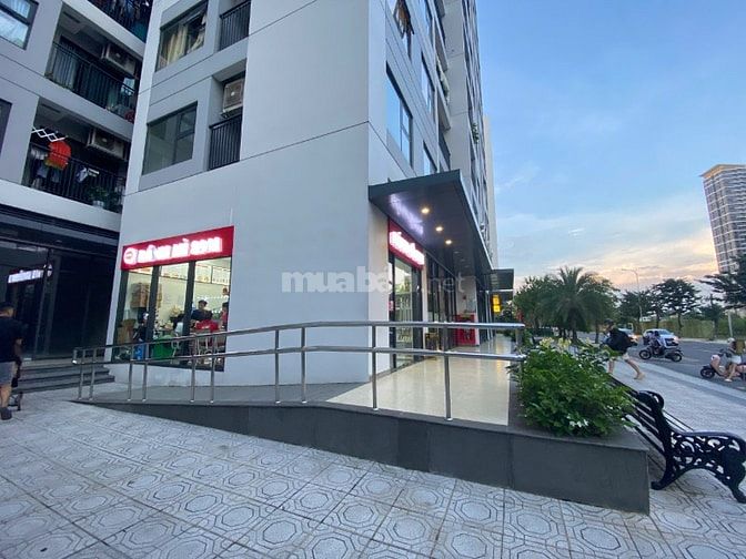 3 căn Shop chân đế đáng mua đầu tư tại Vinhomes Grand Park , quận 9