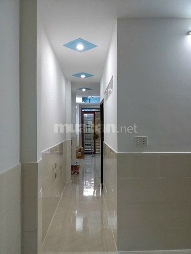 Nhà nguyên căn 4x16 gồm 4pn hẻm thông xe tải lê văn thọ p9 GV giá 12tr