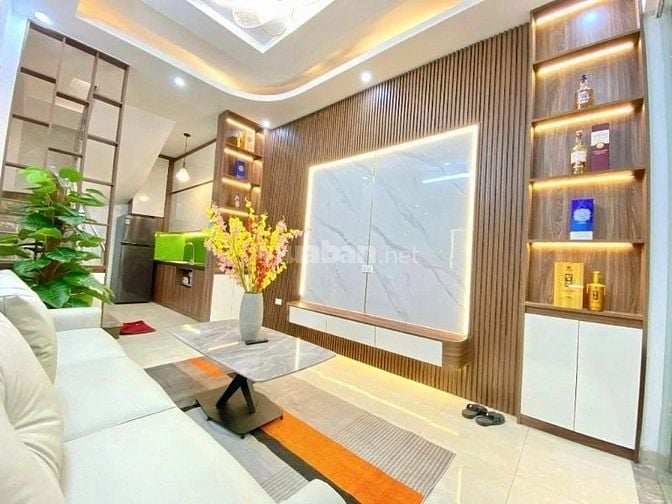 Bán nhà Ngã Tư Sở  - Thanh Xuân 46m2, 6 tầng, ô tô đỗ cửa, sổ đỏ chính