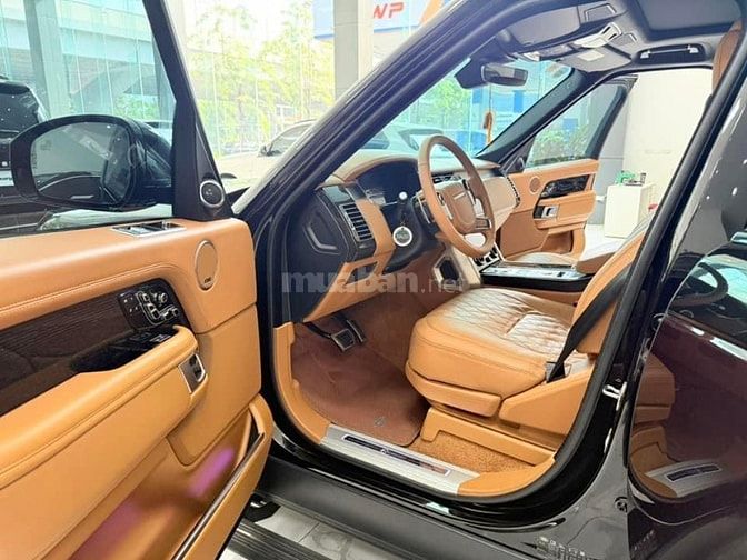 Bán Range Rover SV Autobiography 3.0L 2 màu đỏ đen, sản xuất 2021.