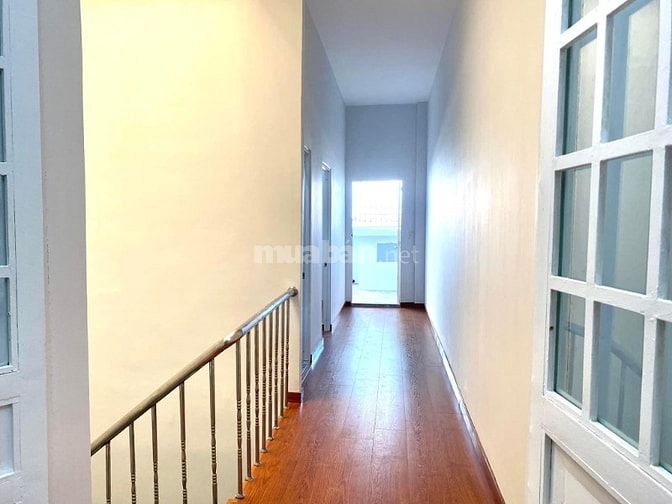 Bán nhà 3 lầu 52m2 ở Võ Văn Tần, Phường 5, Quận 3. Hẻm 6m, Giá 2tỷ890