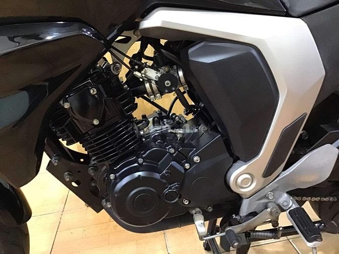 FZ i. VERSION 2.0. SX 2015. ODO 8,1K. XE RẤT ĐẸP. MÁY ZIN .CHÍNH CHỦ 