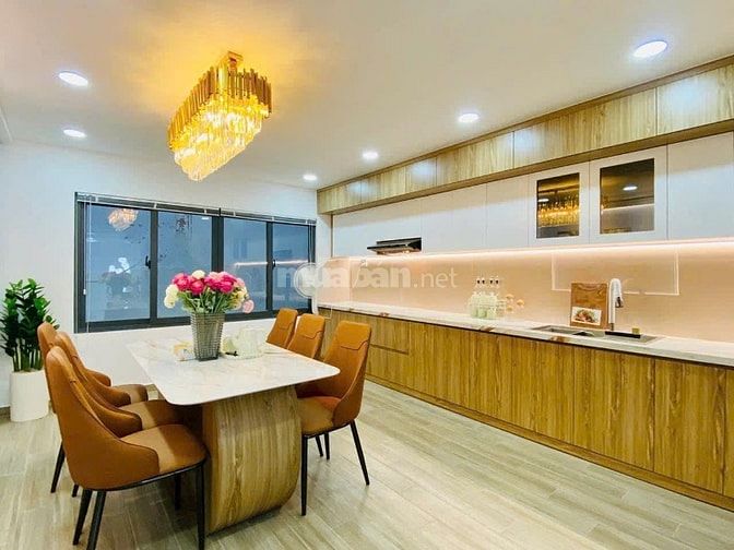 Chủ bán gấp nhà 42m2 đường Nguyễn Thiện Thuật quận 3. Giá 3tỷ850 triệu