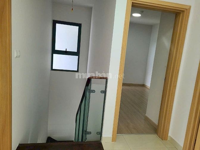 Bán căn hộ Duplex 127m2, 3 phòng ngủ,3WC dự án Celadon City chỉ 4 tỷ 9