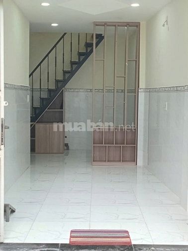 Bán nhà riêng tại Nguyễn Hữu Cảnh, Phường 22, giá 2,8 tỷ, 24m2