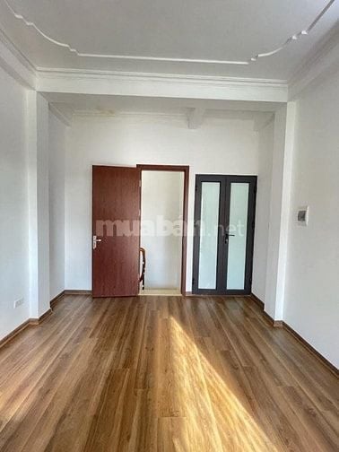 Bán nhà mặt ngõ đường Nguyễn Cao, Hai Bà Trưng. 30m² x 5T hơn 6 tỷ.