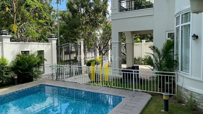 Biệt Thự Khu Thảo Điền Hồ Bơi Sân Vườn Rộng - Khuôn viên 700m2