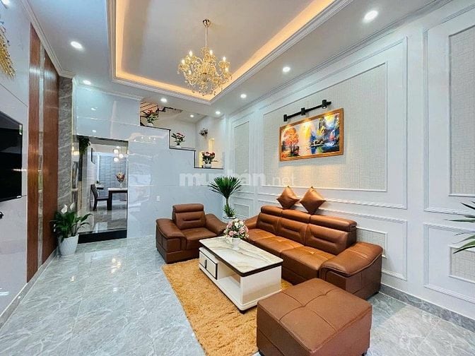 Bán gấp nhà 3tỷ150 Nguyễn Xí P26 Q. Bình Thạnh DT 59.7m2 sổ hồng riêng