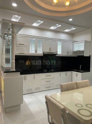 Bán nhà MT nội bộ 10m Ông Ích Khiêm Q11 . DT: 4 * 16m 3 Lầu 13.8 tỷ TL