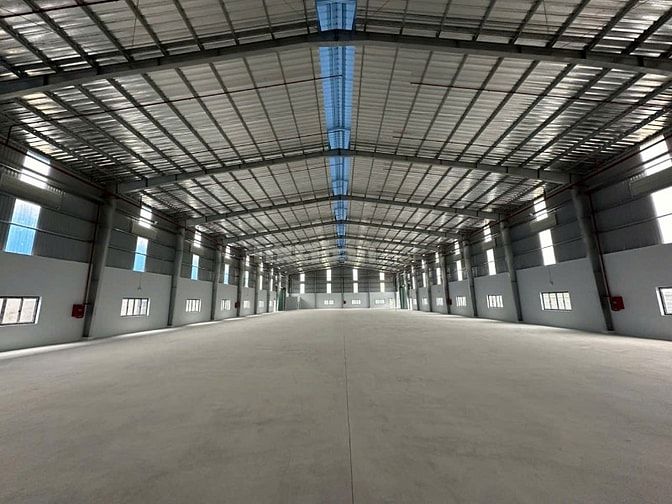 Cho thuê kho xưởng mới xây–KCN Đức Hòa,Long An,tdt:12.000m2,X: 6.800m2