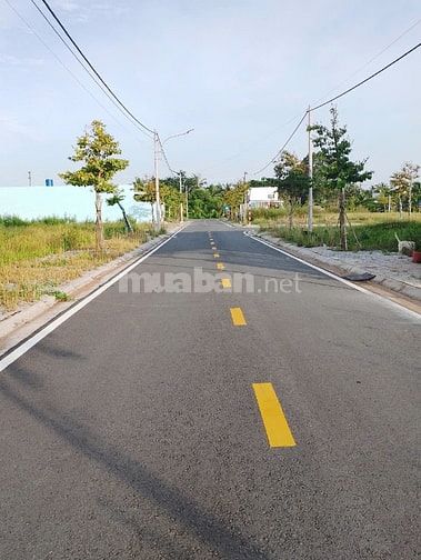 Đất khu dân cư Phú Thuận, Huyện Bình Đại sổ hồng sẵn  diện tích 120m2 